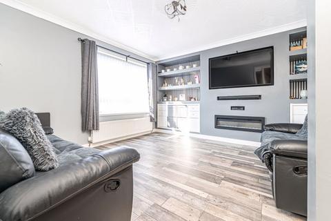 3 bedroom end of terrace house for sale, Campsie Crescent, Kirkcaldy