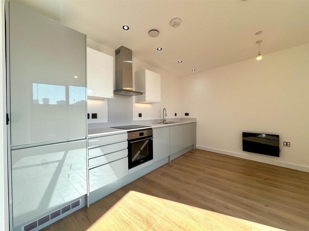 Kitchen pic 3.jpeg