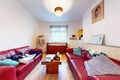 4 bedroom terraced house for sale, Iron Street, Cardiff CF24