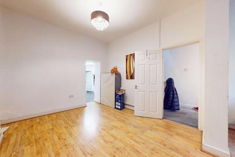 4 bedroom terraced house for sale, Iron Street, Cardiff CF24