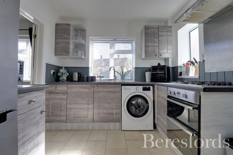 49 Eastham Crescent, Brentwood, CM13 2BU