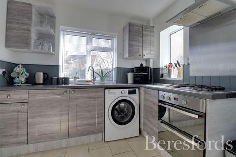 49 Eastham Crescent, Brentwood, CM13 2BU
