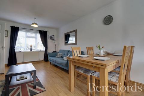 49 Eastham Crescent, Brentwood, CM13 2BU