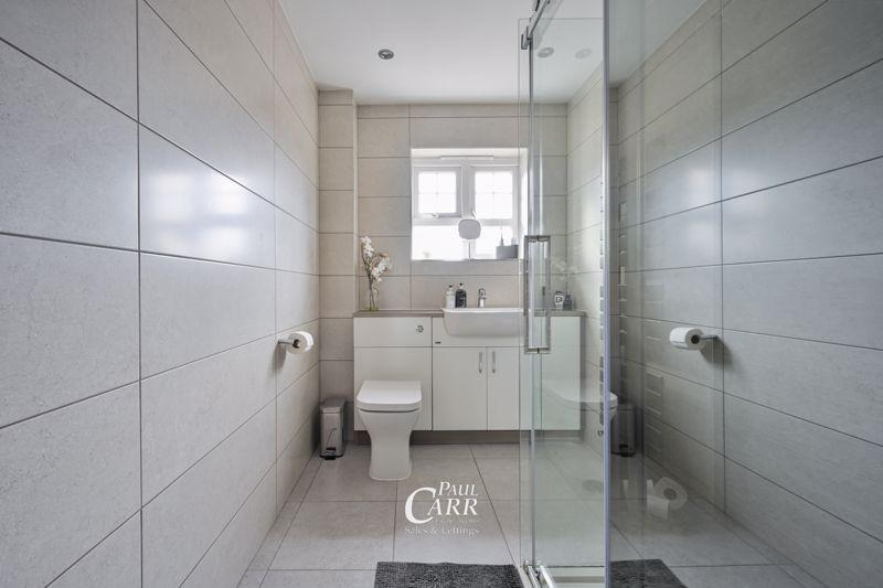 Master En-Suite