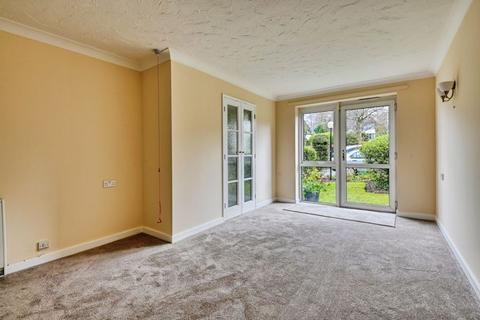 2 bedroom retirement property for sale, Birmingham Road, Sutton Coldfield B72