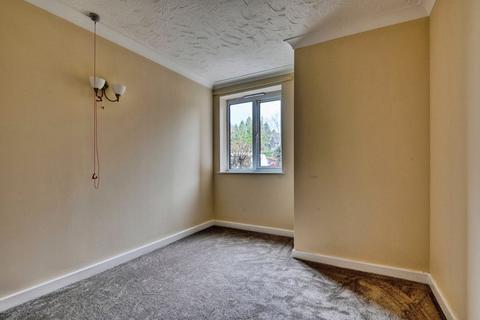 2 bedroom retirement property for sale, Birmingham Road, Sutton Coldfield B72