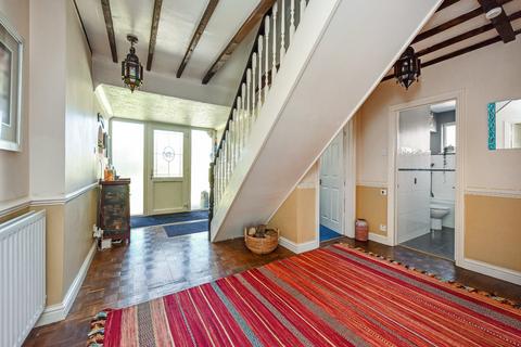 42 Abbey Road, Medstead, Alton, GU34 5PB