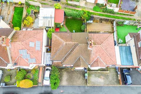 28 Aylesbury Crescent, Bristol, BS3 5NW