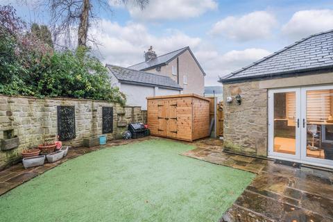 3 bedroom apartment to rent, Lightwood Road, Buxton