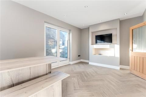 2 bedroom apartment for sale, Farne House, 12 Crewe Street, Seahouses, Northumberland, NE68