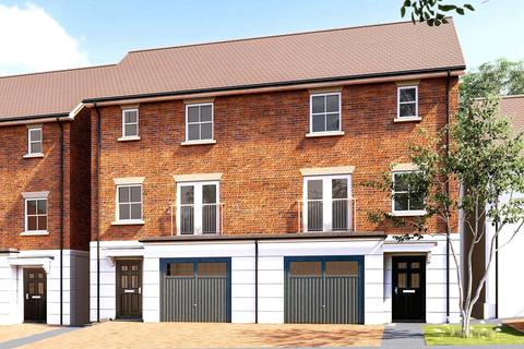 4 bedroom end of terrace house for sale, 28 Lacey Avenue, Manteo Way, Bideford, Devon, EX39