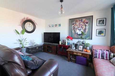 11 Buchanan Drive, Luton, LU2 0RX