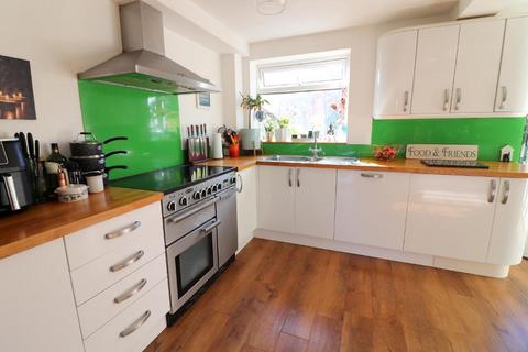 11 Buchanan Drive, Luton, LU2 0RX