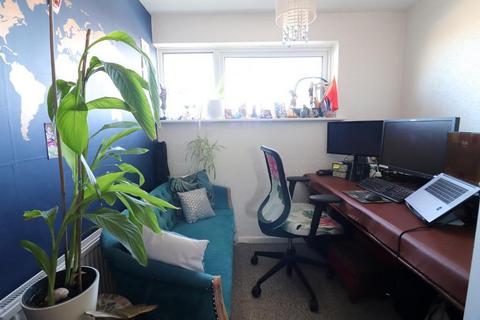 11 Buchanan Drive, Luton, LU2 0RX