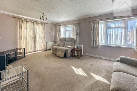 2 bedroom park home for sale, Kings Park, Creek Road, Canvey Island