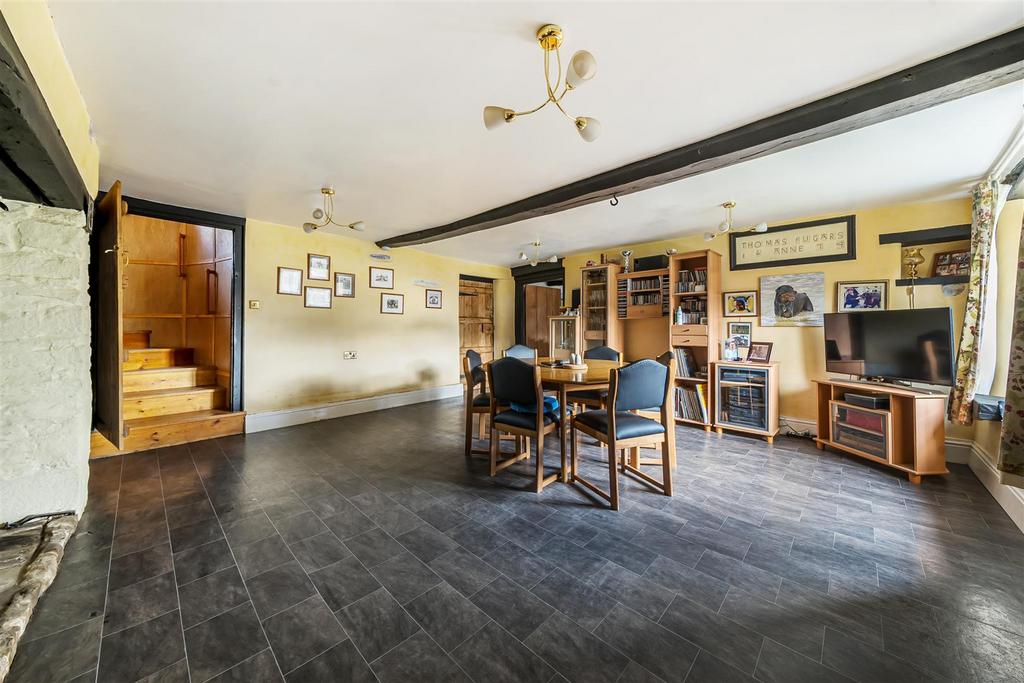 Farmhouse Dining Room