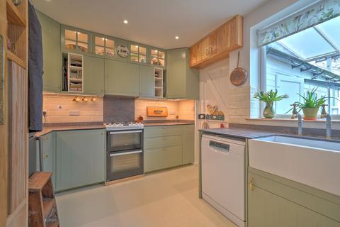 50 Hugh Squier Avenue, South Molton, EX36 3DR
