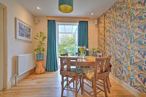 50 Hugh Squier Avenue, South Molton, EX36 3DR