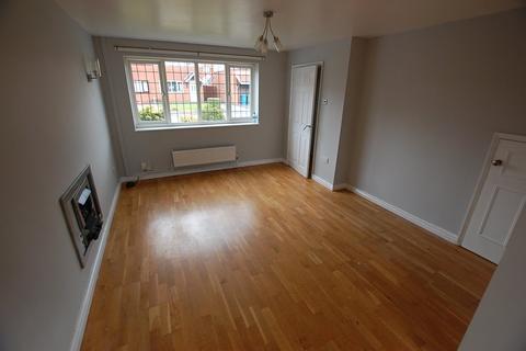 3 bedroom semi-detached house to rent, Camberwell Drive, Greater Manchester OL7