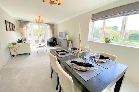 2 bedroom apartment to rent, Imperial Court, Henley-On-Thames RG9