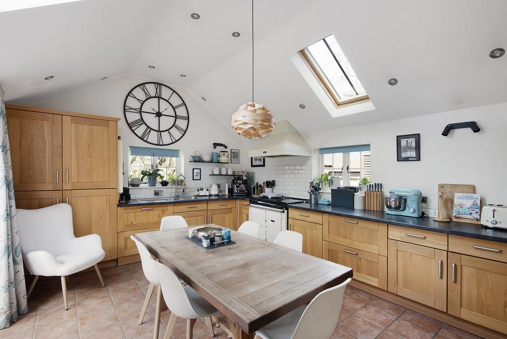 Kitchen/Breakfast