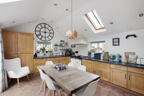 4 bedroom detached house for sale, Potton End, St. Neots PE19