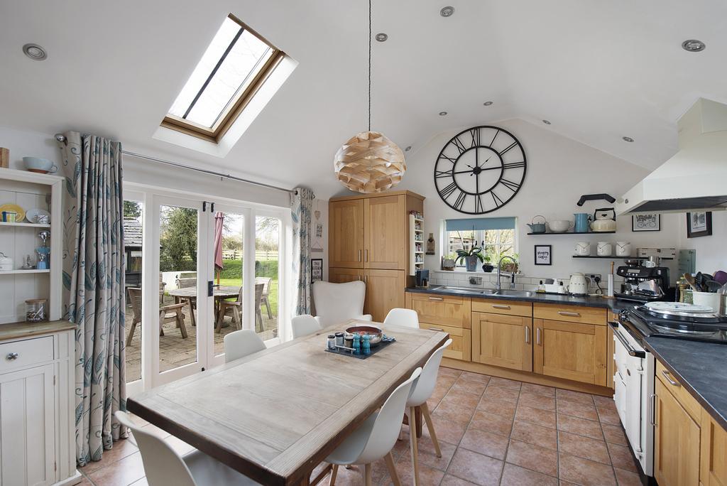 Kitchen/Breakfast