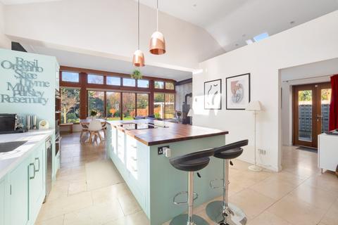 42 The Ridgway, Sutton, SM2 5JU