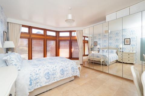 42 The Ridgway, Sutton, SM2 5JU