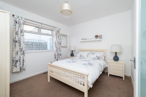 42 The Ridgway, Sutton, SM2 5JU