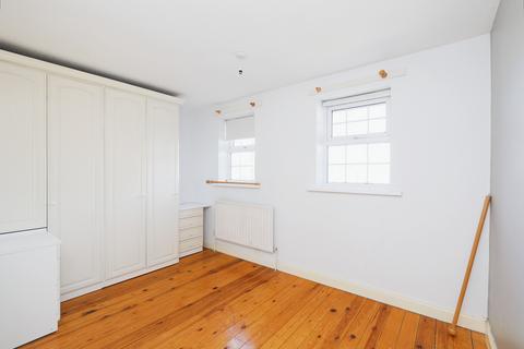 10 Hunters Close, Dinnington, Sheffield, S25 2TN