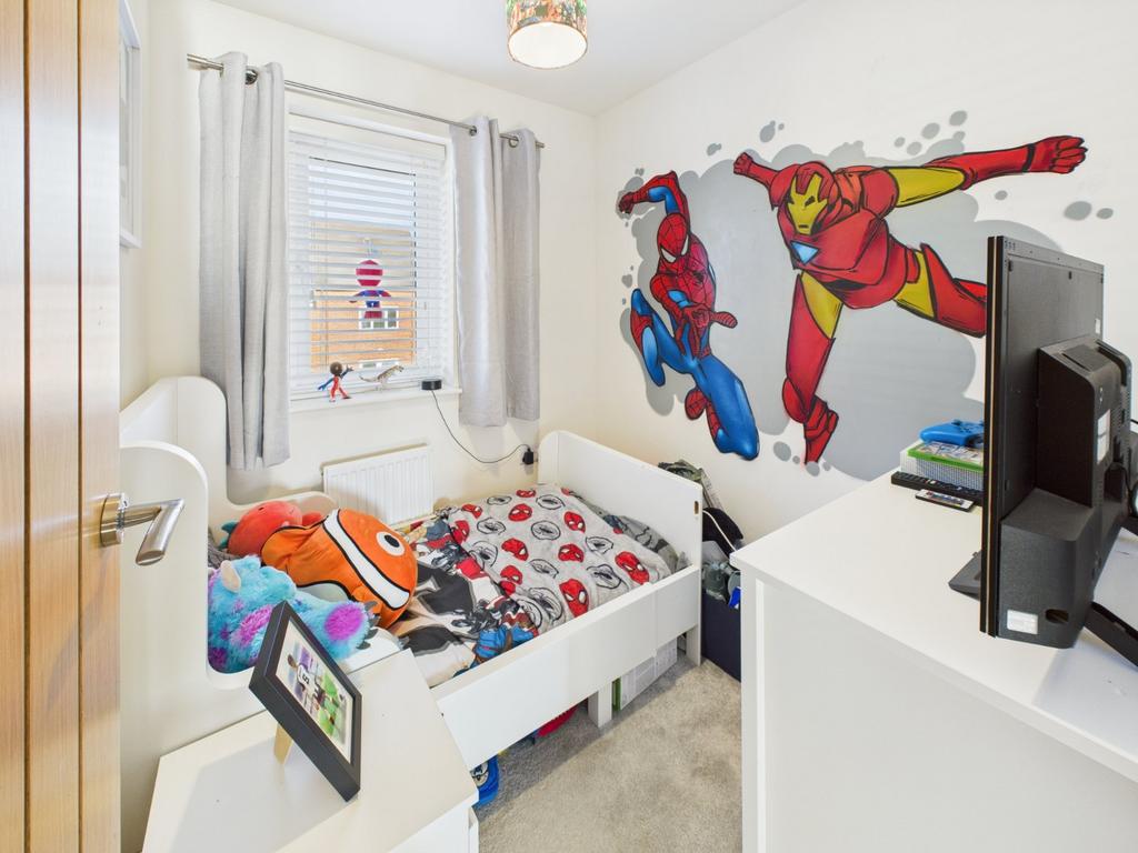 Bedroom 3/Study