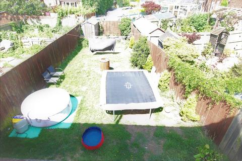 59 5th Avenue, Hull, HU6 8DH