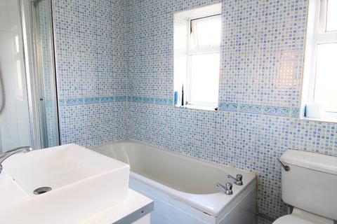 59 5th Avenue, Hull, HU6 8DH