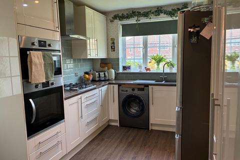 3 bedroom semi-detached house for sale, Chequerfield Road, West Yorkshire WF8