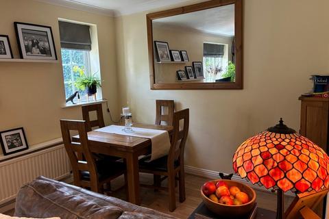 3 bedroom semi-detached house for sale, Chequerfield Road, West Yorkshire WF8