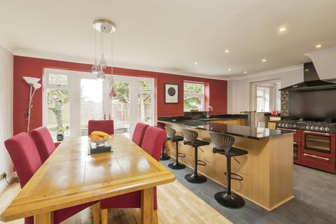 2 Firecrest Close, Longfield, DA3 7NJ