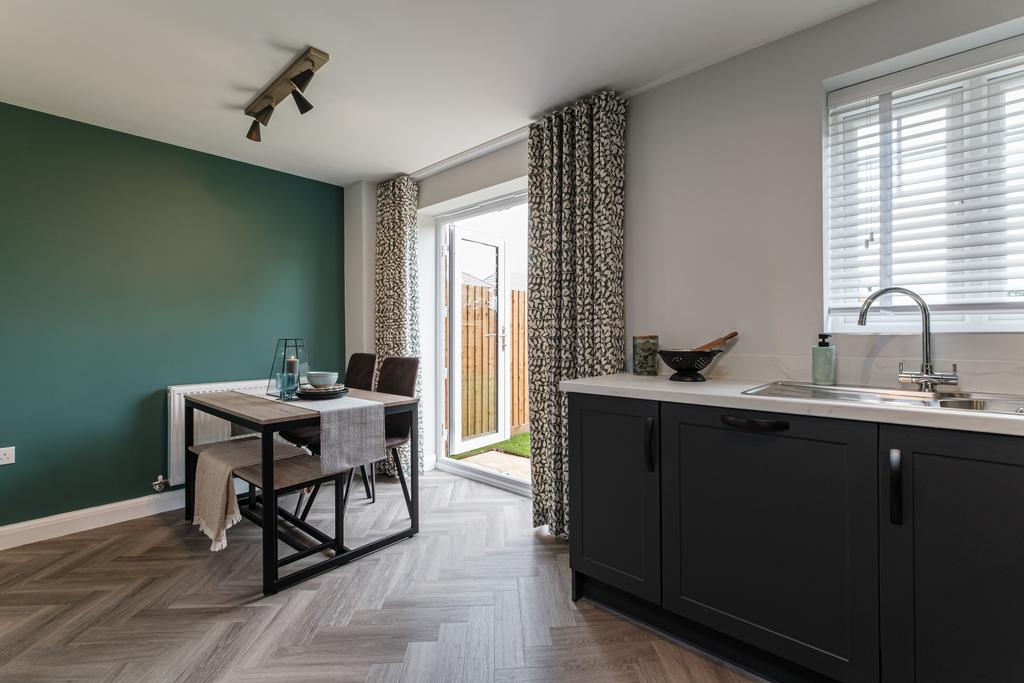 Kennett dining area