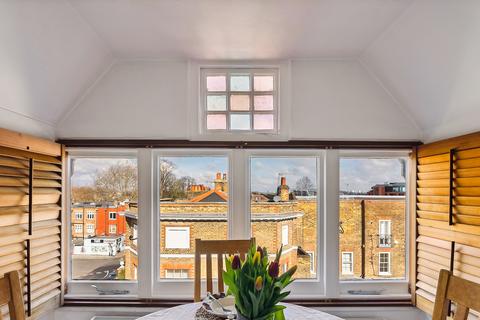 1 bedroom flat for sale, The Hermitage, Richmond TW10