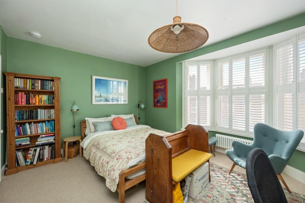 Bedroom (13).JPG