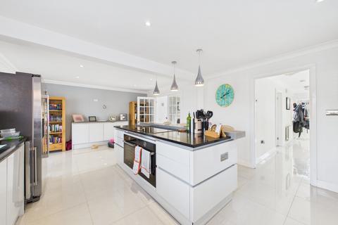 50 Frogmore Road, Blackwater, Camberley, GU17 0NP