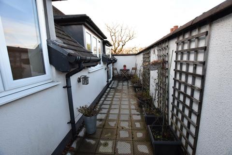 2 bedroom penthouse for sale, Wircester Manor, Blossomfield Road, Solihull