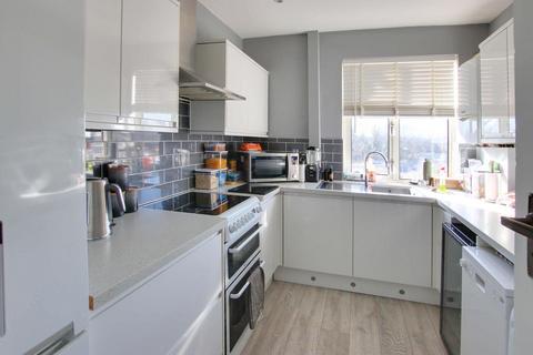 2 bedroom apartment for sale, Red Lodge Road, West Wickham