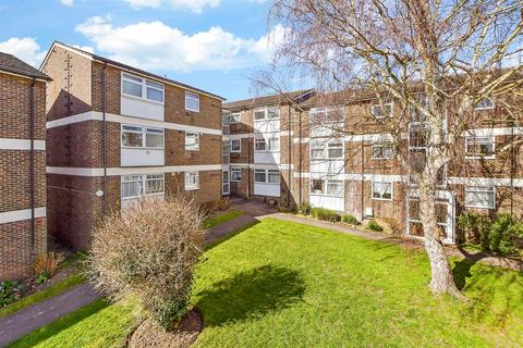 2 bedroom ground floor flat for sale, Tonbridge Road, Maidstone, Kent