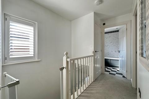 80 Bramble Tye, Laindon, Basildon, SS15 5GS