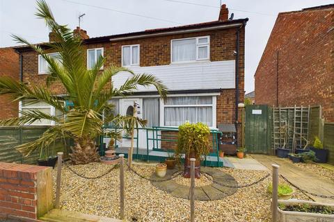 3 bedroom semi-detached house for sale, Applegarth Lane, Bridlington
