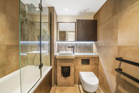Studio to rent, Keybridge Tower, Exchange Gardens, SW8