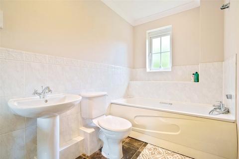 6 Wallace Grove, Three Mile Cross, Reading, RG7 1EZ