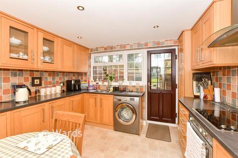 2 bedroom cottage for sale, Warehorne Road, Hamstreet, Ashford, Kent