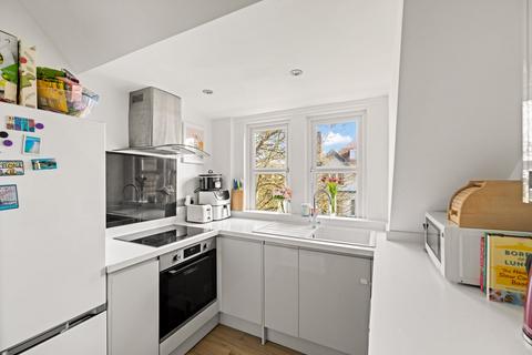2 bedroom flat for sale, Sandgate Road, Folkestone, CT20